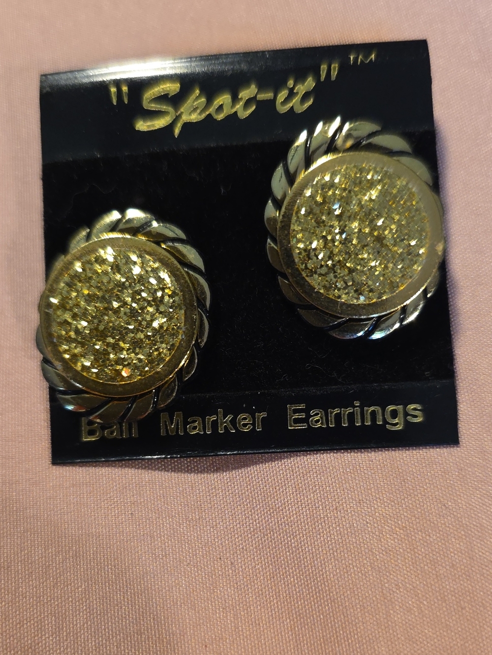 Vintage "Spot-it" Gold Tone Magnetic Ball Marker Earrings - NWT ⛳️